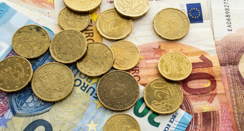Mieszkańcy Niderlandów unikają podatków. Kraj tulipanów w czołówce rankingu