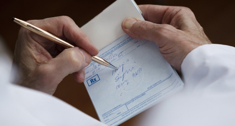 Koniec z papierowymi receptami. Nowy pomysł skraca czas oczekiwania na leki