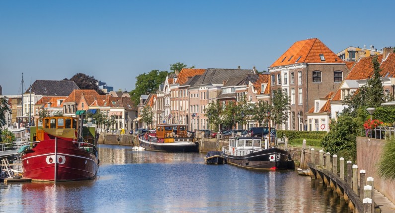 Zwolle – miasto, w którym najwyższym budynkiem jest… pieprzniczka