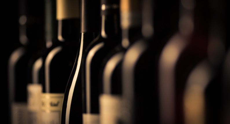 Ostrzeżenia na etykietach alkoholu zostaną wprowadzone w całej UE? Znamy stanowisko Holandii