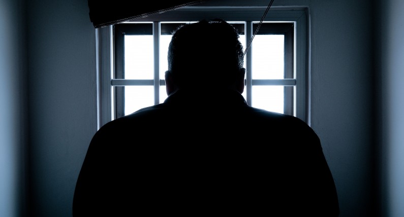 Sąd w Holandii uniewinnił skazanego na 30 lat więzienia. Mężczyzna spędził tam już 5 lat