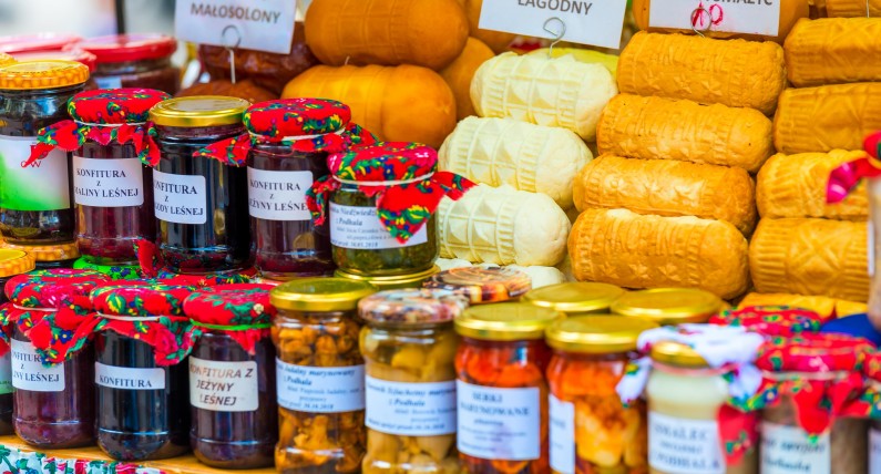 Sklepy z polskimi produktami w Niderlandach. Gdzie kupisz pierogi w swoim mieście? [LISTA]