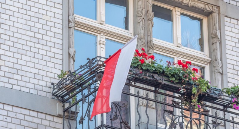 Nadchodzi „wielokulturowy dramat”. Lider chrześcijańskiej partii krytycznie o imigrantach zarobkowych z Polski