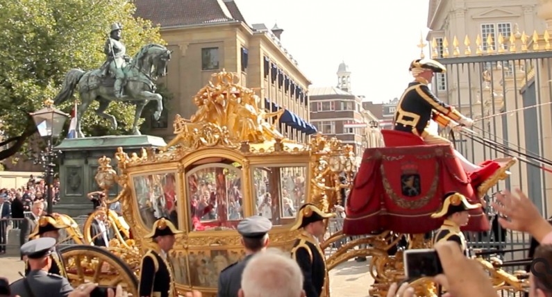 Dzień Księcia w Holandii: protesty rolników, wyciek danych i debiut księżniczki Amalii