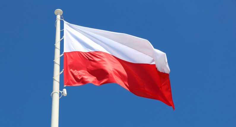 Polak nie chciał podpalić się w Ambasadzie RP. Jego celem było zwrócenie uwagi na problemy rodaków