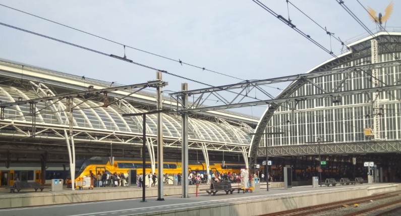 Podróż z Berlina do Amsterdamu będzie o godzinę krótsza. A to nie koniec zmian w holenderskiej kolei