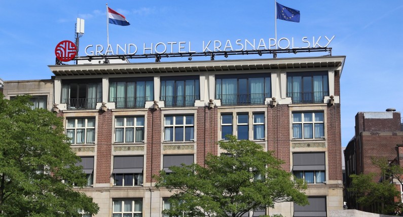 Pożar w najpopularniejszym hotelu w Amsterdamie. Strażacy ewakuowali wszystkich gości