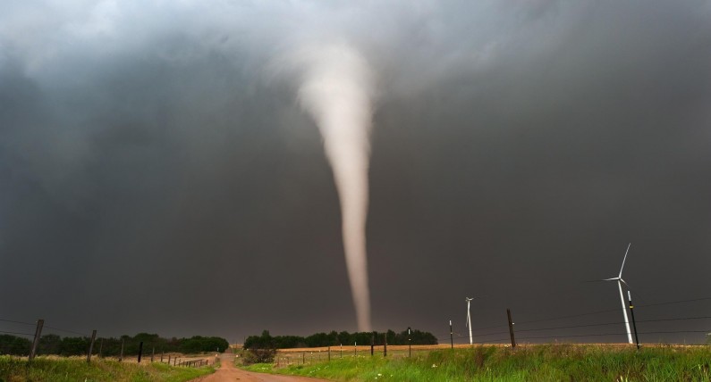 Tornado w Holandii. Zginęła jedna osoba, a co najmniej dziesięć zostało rannych