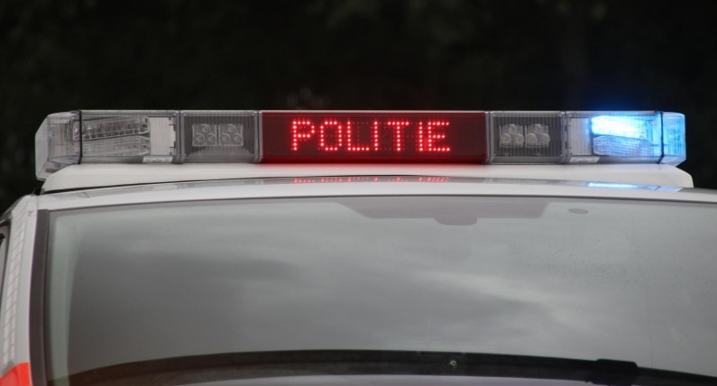 Akcja policyjna w Amsterdamie wywołała panikę. Niespodziewanie funkcjonariusze oddali strzały [WIDEO]