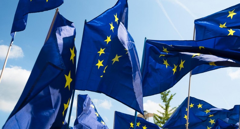 Holandia w ogniu krytyki Komisji Europejskiej. Wytyka kryzys mieszkaniowy, sparaliżowany transport i zanieczyszczenie powietrza