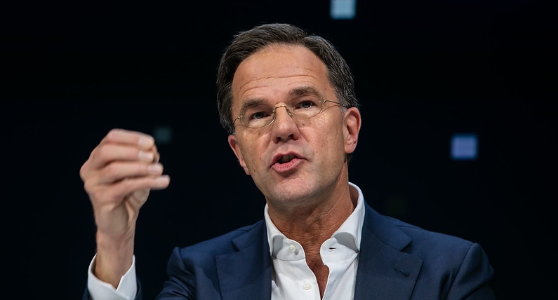 Premier Rutte wyszedł z talk show przez sytuację na Ukrainie. ,,Nie jest mi wygodnie siedzieć tu dłużej”
