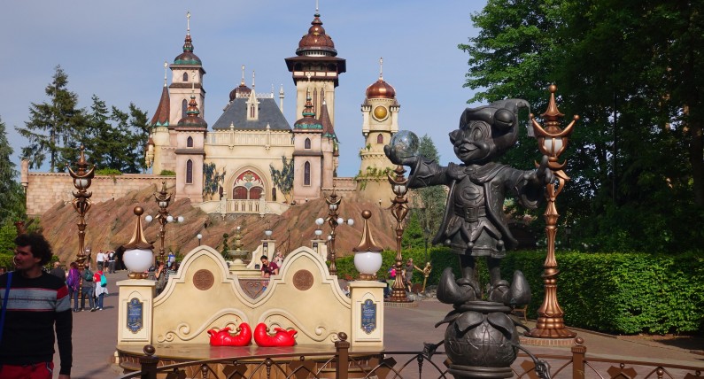 Efteling, czyli wizyta w świecie bajek i legend w największym parku rozrywki w Holandii 