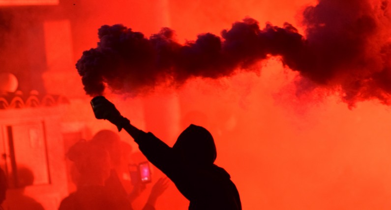 Kolejne zamieszki w Hadze. 19 nastolatków aresztowanych 