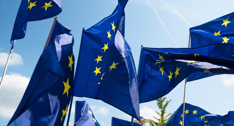 Ciąg dalszy dyskusji nt. unijnych funduszy dla Polski. Sprawę skomentował niderlandzki polityk