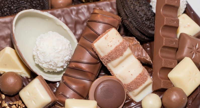  Salmonella w popularnych słodyczach dla dzieci. RIVM radzi, których produktów unikać