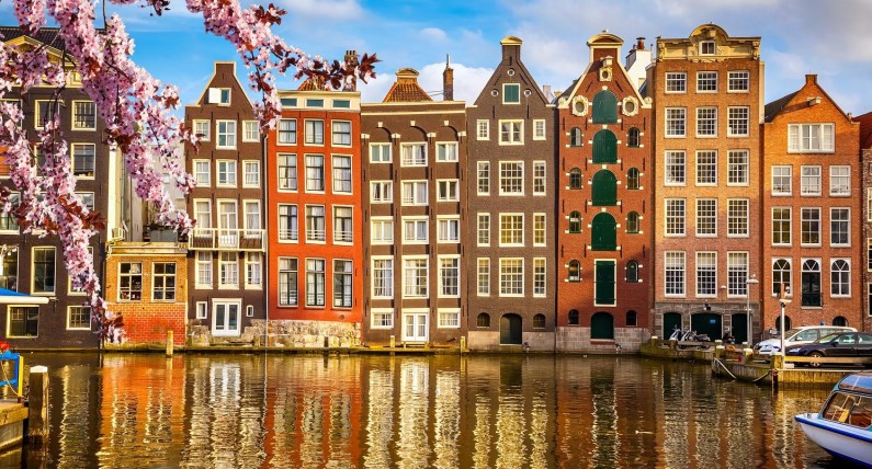 Jednodniowa wycieczka po Amsterdamie. Plan podróży krok po kroku