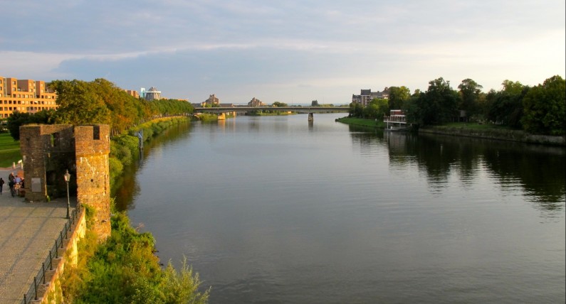 Tragiczny finał poszukiwań Polaka. Jego ciało znaleziono w rzece Mozie