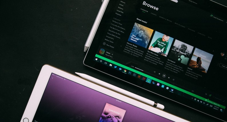 Spotify udostępniło listę najpopularniejszych artystek w 2020 roku. Jakiej muzyki słuchają mieszkańcy Niderlandów? 