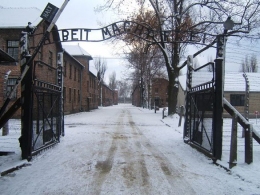 Holenderski wkład w utrzymanie pamięci o Auschwitz